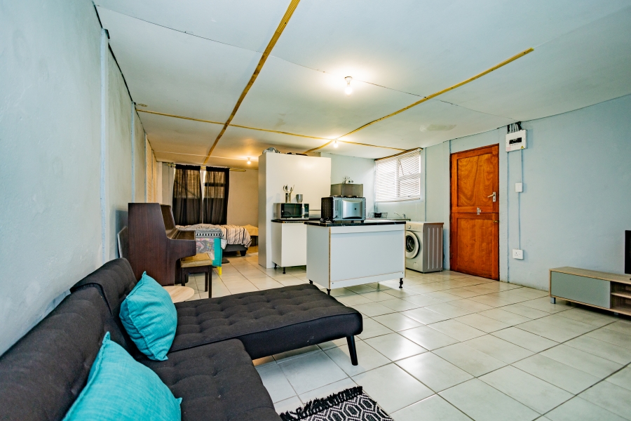 3 Bedroom Property for Sale in Uitsig Western Cape